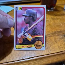 Tony Gwynn Rookie Card !!!