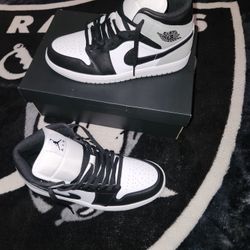 Jordan Mens AJ 1 Mid - Basketball Shoes Light Smoke Grey/Black/White Size 10