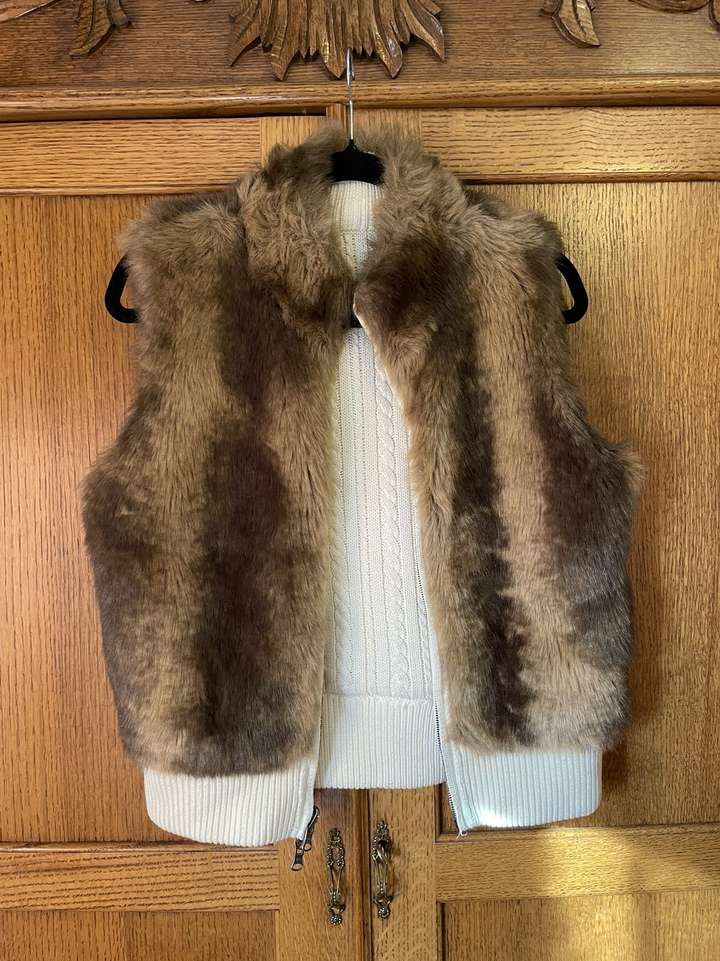 Women’s Reversible Faux Fur Vest. Small/Medium