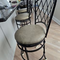 Counter Height Heavy Swivel Stools. 