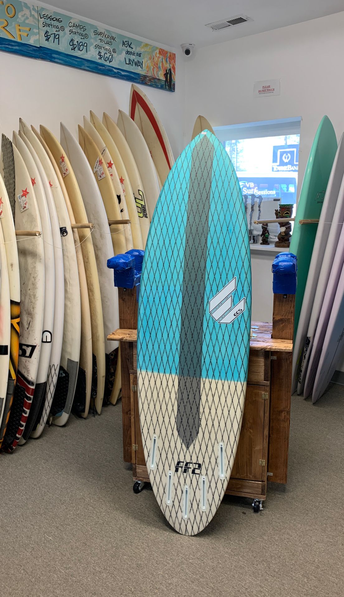 New - Surfboard 5’8