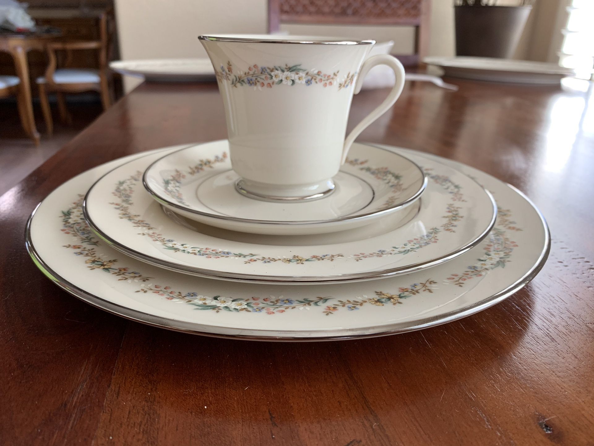 Fine China Dinnerware