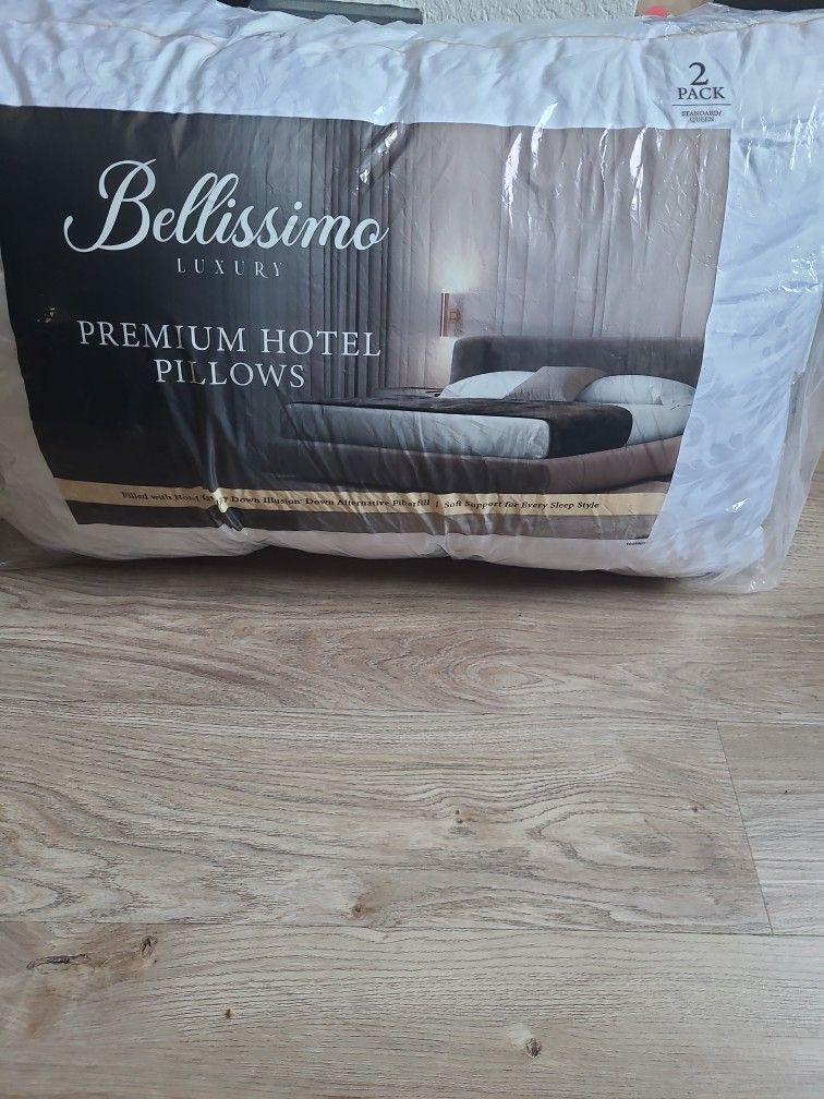 Bellissimo Premium Luxury Hotel Bed Pillow, 2 Pack (Standard/Queen)