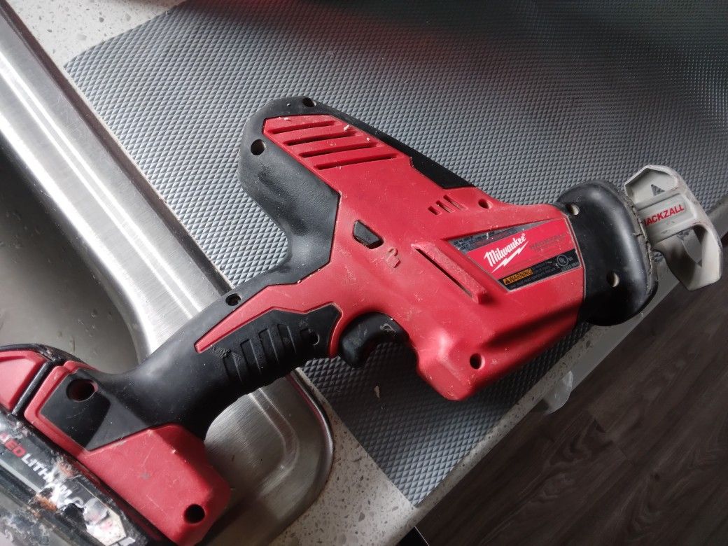 Milwaukee M18 Hackzall/ Sawzall