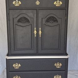 Solid Wood dresser/Chest KINCAID!!!!