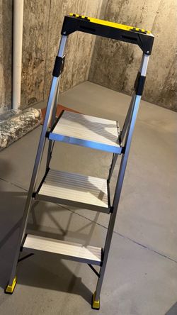 Gorilla Brand Step Up Ladder