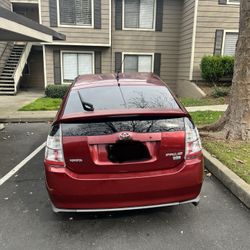 2004 Toyota Prius, Red , 4 Door Hatchback 