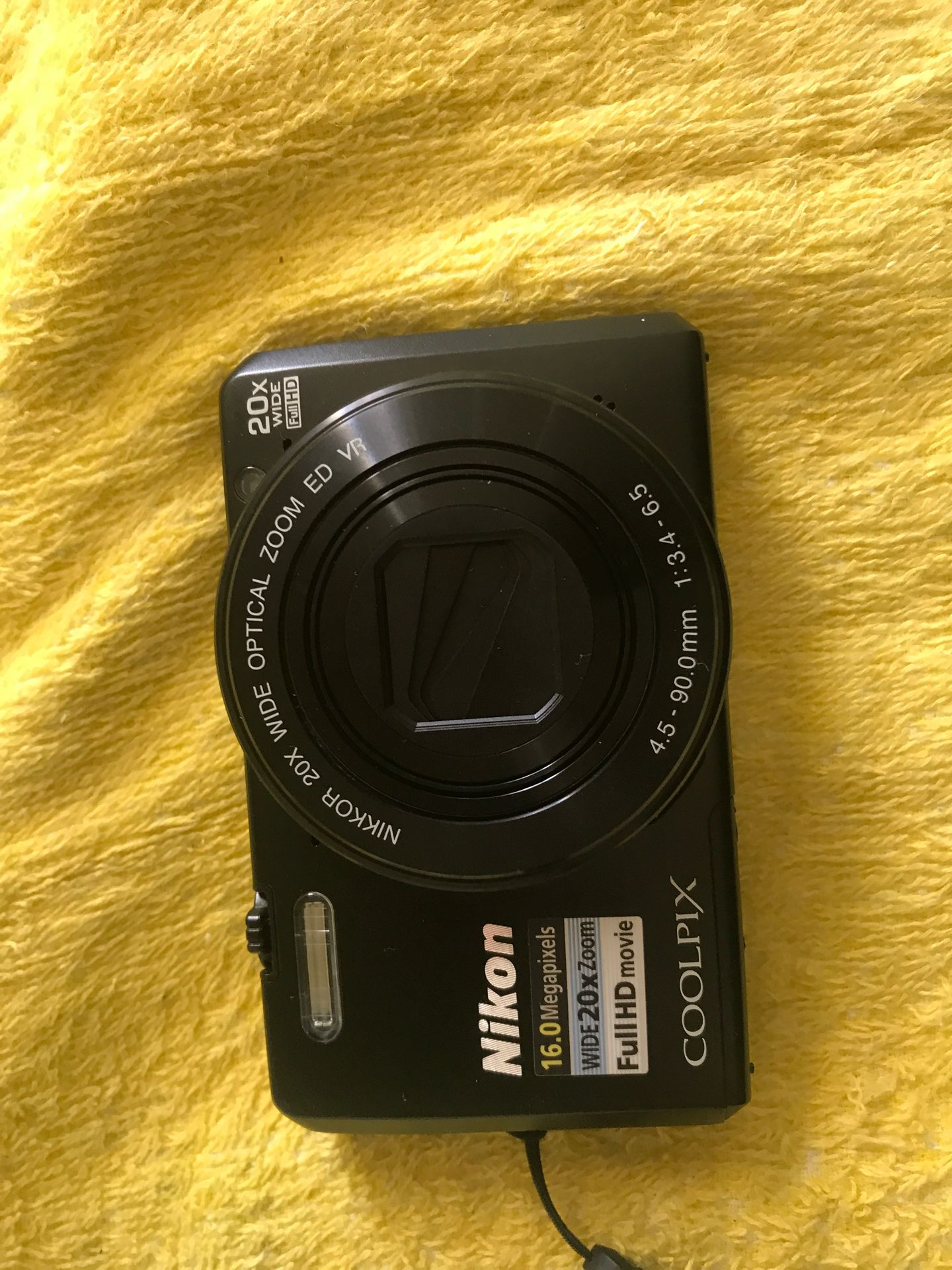 Nikon Coolpix S7000 Digital Camera