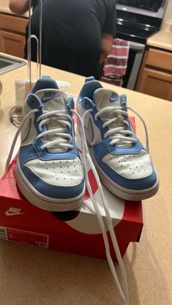Nike girls shoes