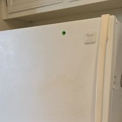 Whirlpool Top Freezer Refrigerator 