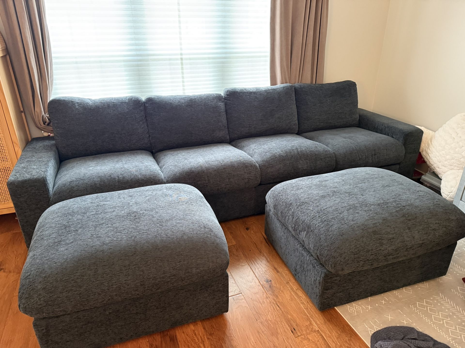 Large 4-seat Sofa