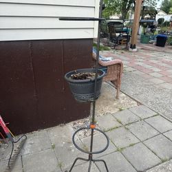 Metal. Plant Stand 