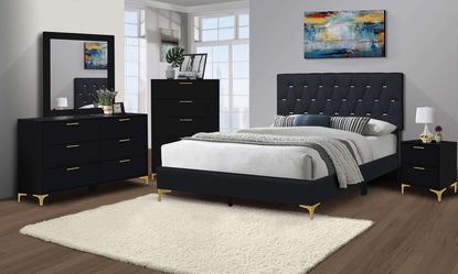 ✨ Queen Bedroom Set Deal! ✨