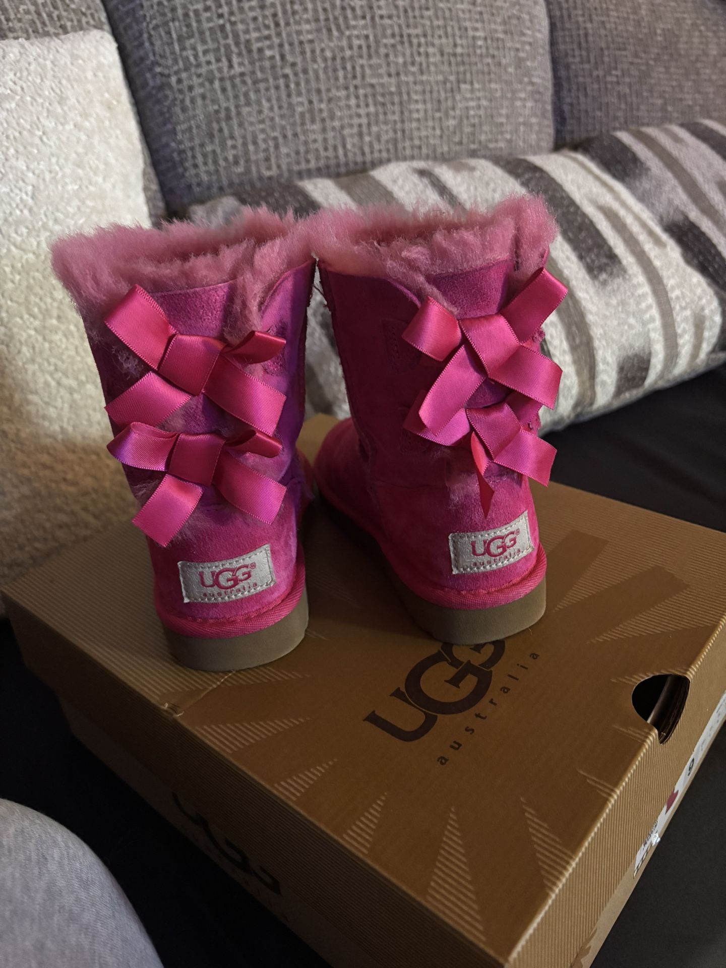 Pink Uggs 