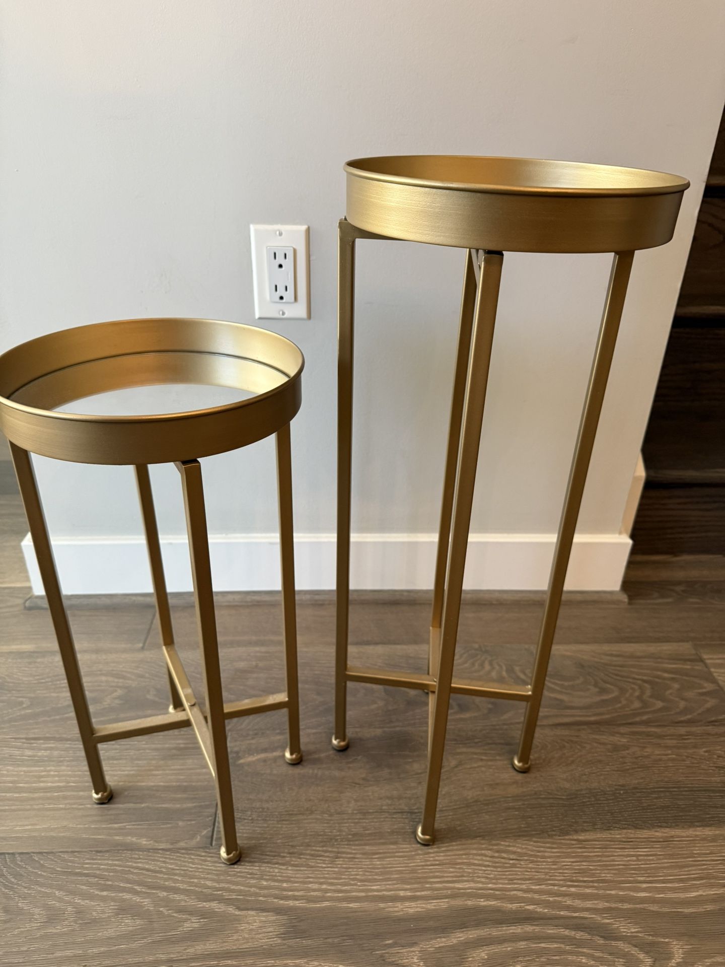 2 End Tables
