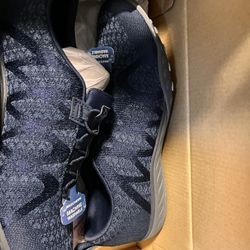 Woman’s Skechers 