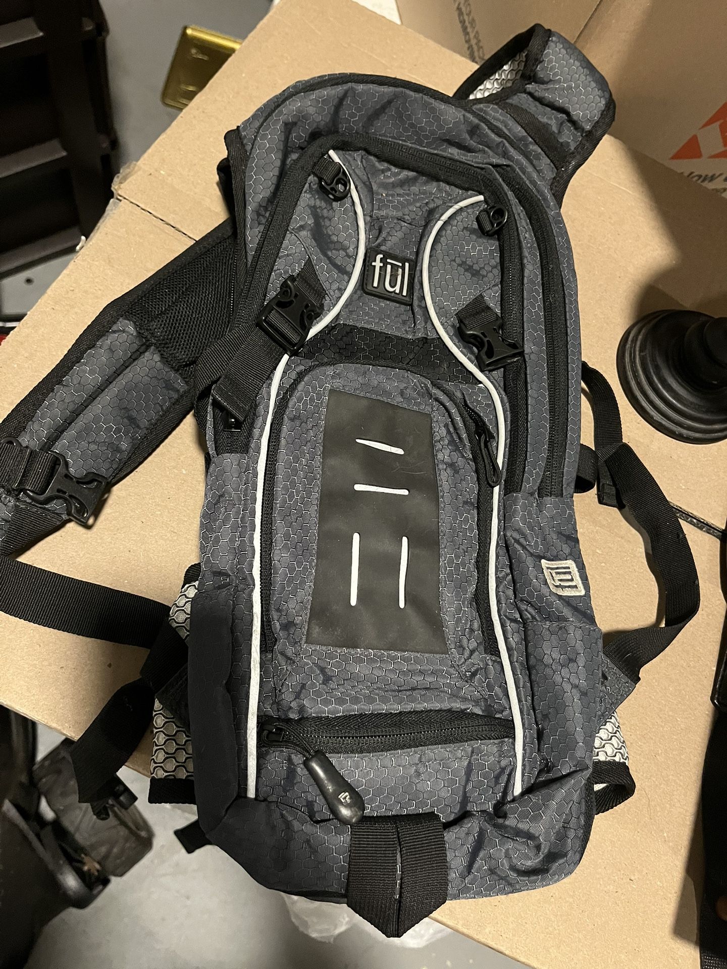 Fūl Hydration Pack