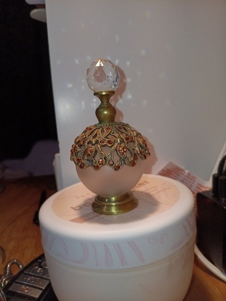 Crystal   Vintage Purfume Bottle