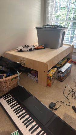 Plan Toys real wood train table