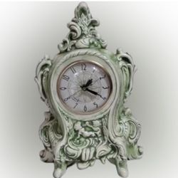 Vintage Holland Mold Lanshire Chicago Cherub Mantle Clock