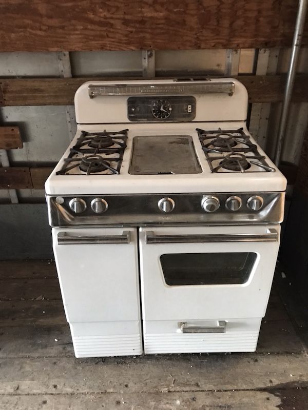 Gaffers & Sattler vintage stove 31 inch