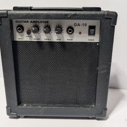 GA-10 Portable Guitar Practice Amplifier – Compact 10W Amp with EQ & Headphone Jack

