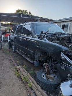 2003 GMC Yukon XL Denali for parts