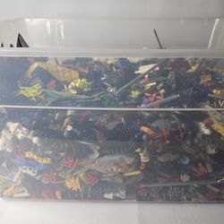 21+ POUNDS of BIONICLES and Other Building Toys - MASSIVE Tub