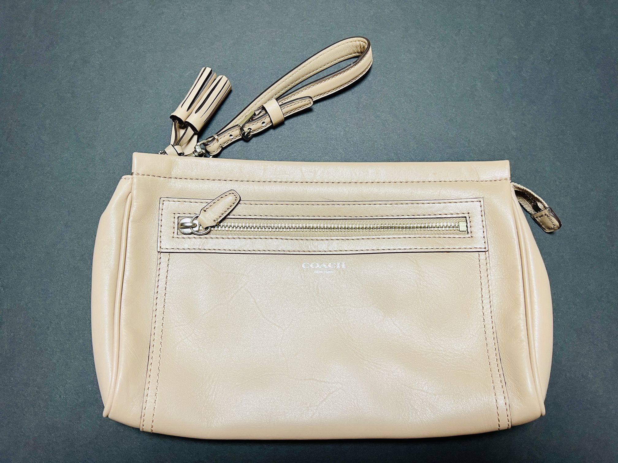 Coach Large Wristlet Beige