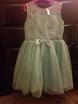 Girls dress