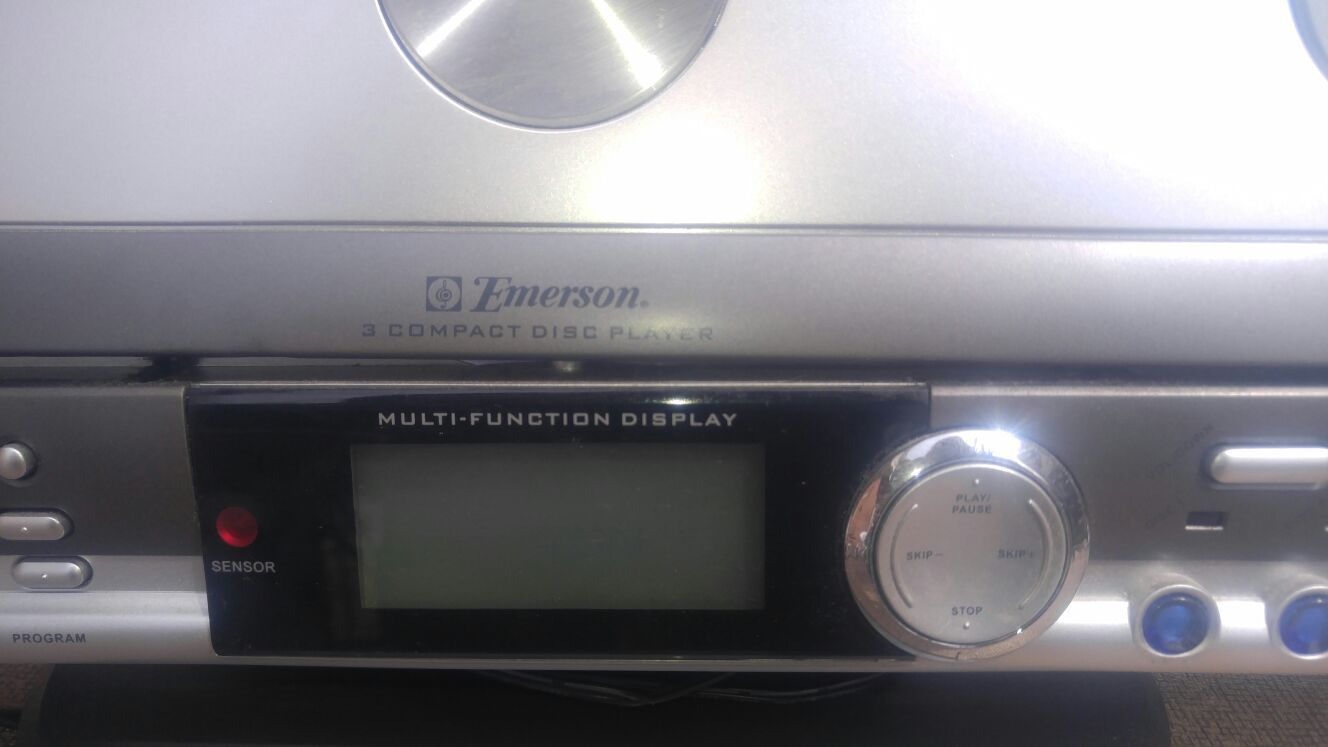 Emerson 3 CD player