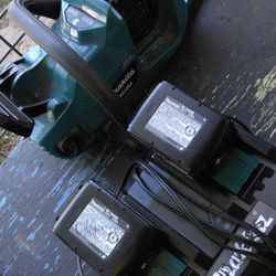 Makita Electric Chainsaw, Batteries, Charger 