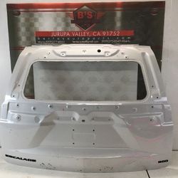 2021-2022 CADILLAC ESCALADE LIFTGATE PART LG1156