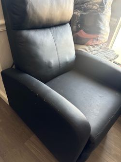 Recliner seat for lashing