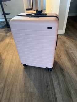 Away "The Medium" Suitcase — Blush Pink — Used Once, Like New