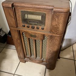 Antique Radio