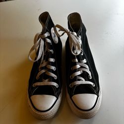 Chuck Taylor Converse All stars high top lace up sneakers women’s 8 men’s 6