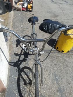Vintage 1986 Redline BMX racer
