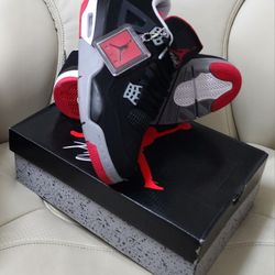 Jordan 4 Retro 
