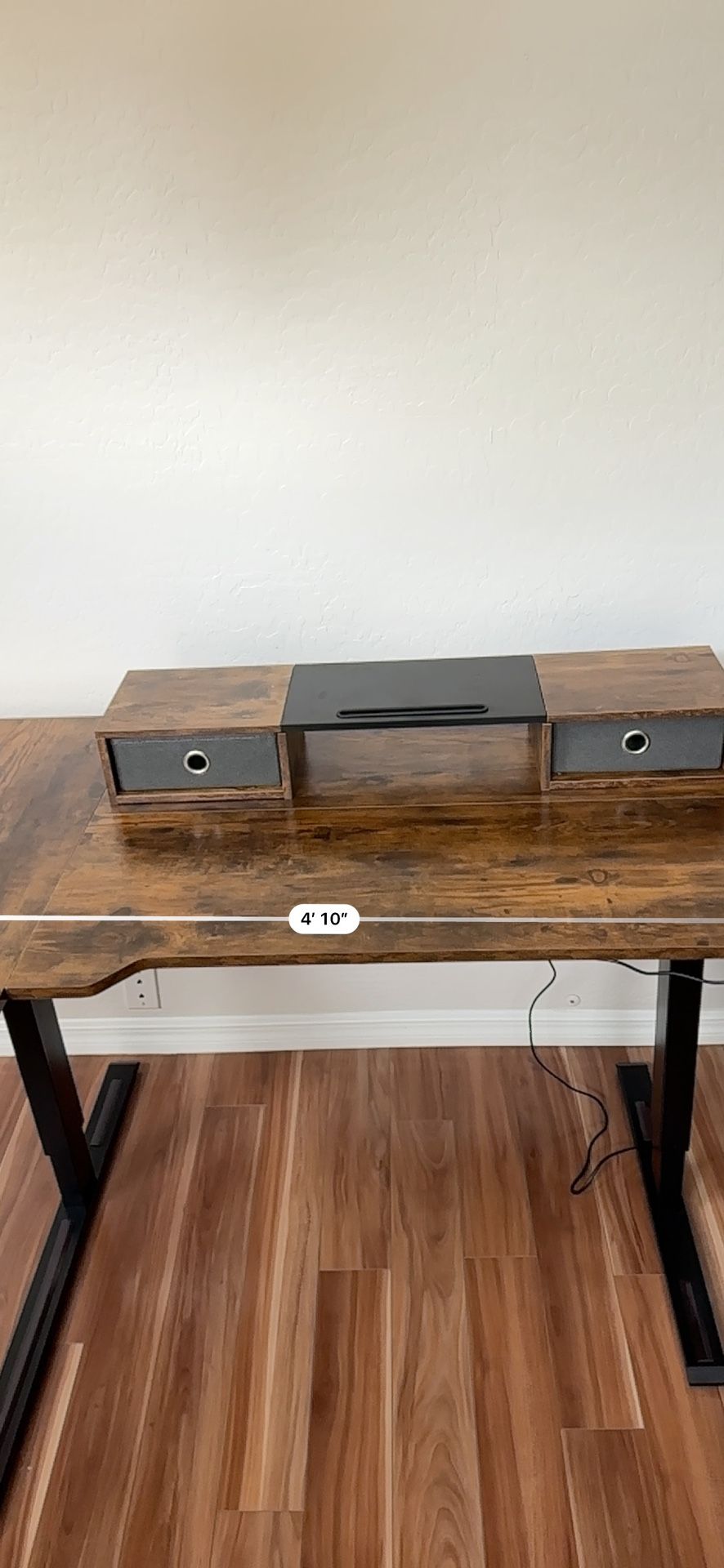 Stand Up Desk With Riser
