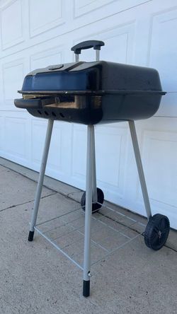 BBQ Grill Charcoal Grill with Wheels
