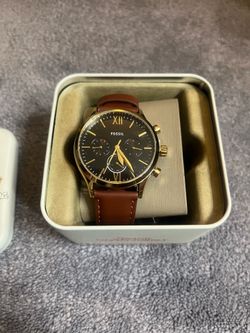 Authentic Fossil men's watch, New, Never worn, $180 original price, I'm asking $140 OBO