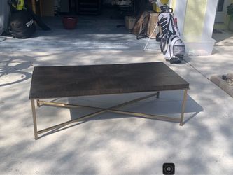 Cocktail table, Bassett furniture