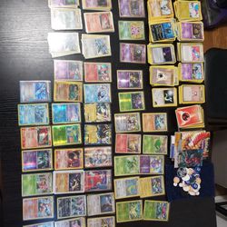 820+ Card Pokemon TCG lot
