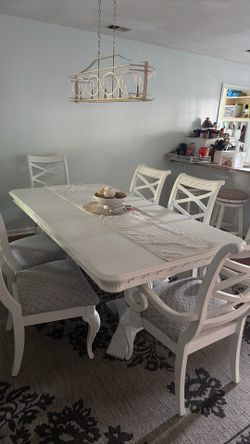 Dining room table