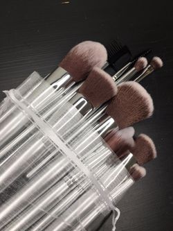 Makeup Brushes (15 Piece Set)