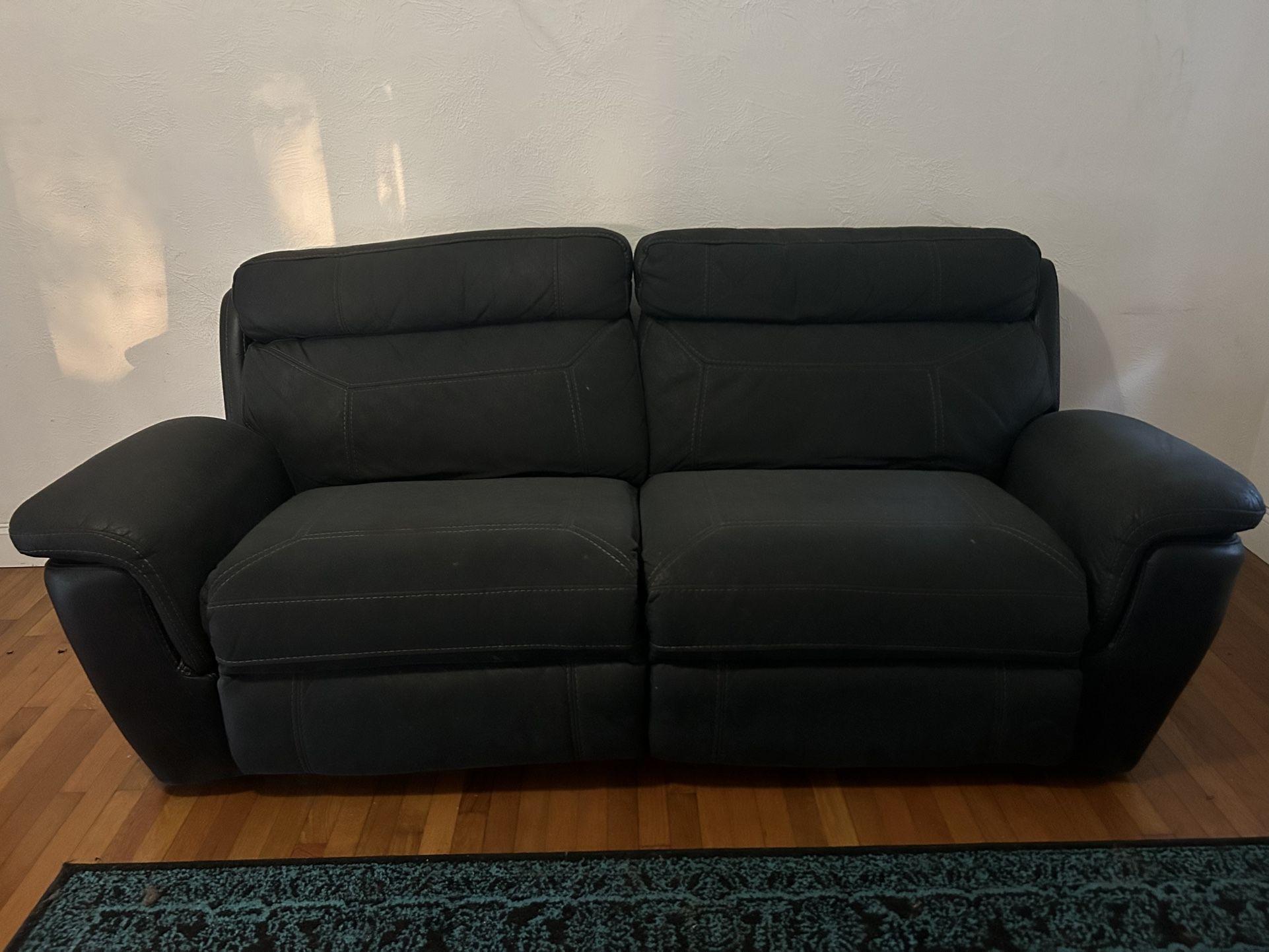 Reclining Leather Couch / Sofa 