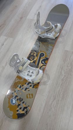 Morrow 160 Snowboard White Burton men large Bindings
