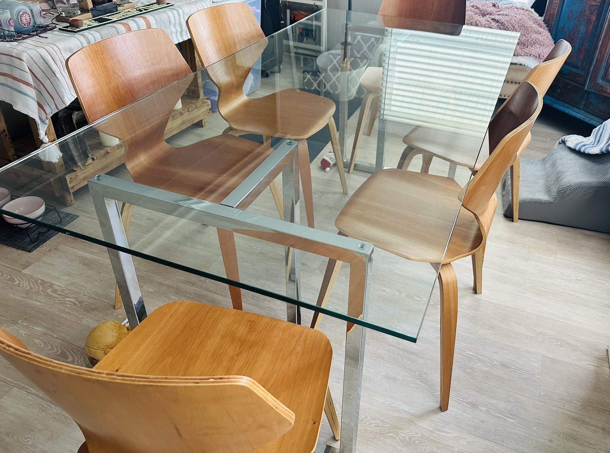 Contemporary Dining Set