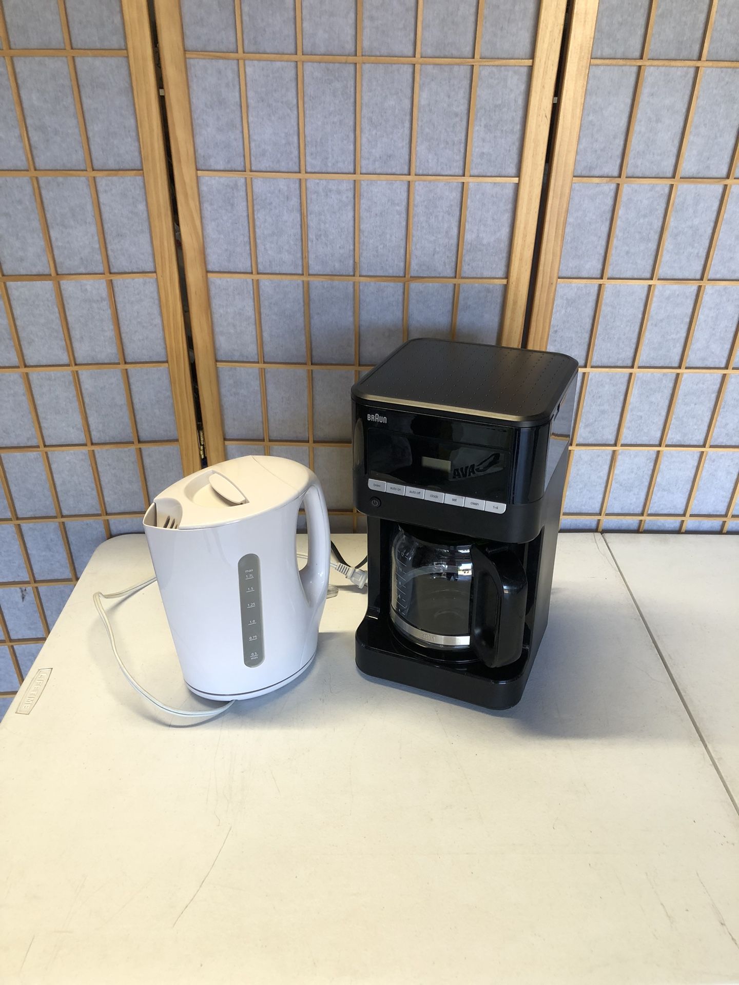 Braun 12 Cup Coffee Maker & Electric Kettle Set